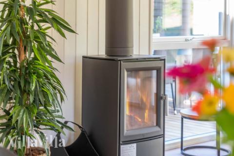 Aufenthaltsraum mit Platz für 14 im Luxusferienhaus Nr. 504.