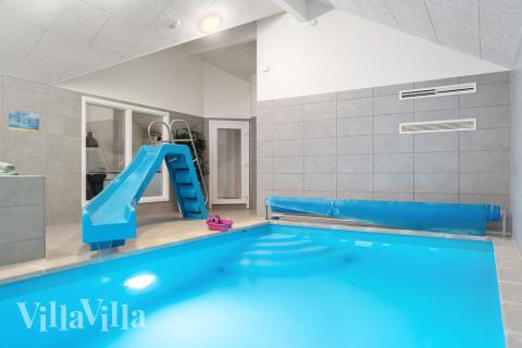 Der schicke Pool im Luxusferienhaus Nr. 726 für 18 Personen