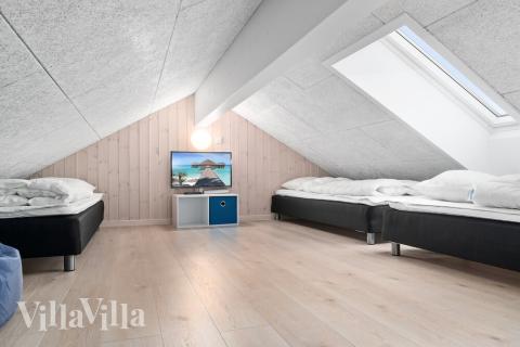 Einige der 24 Schlafgelegenheiten befinden sich im Luxusferienhaus Nr. 730 auf dem ausgebauten Dachboden