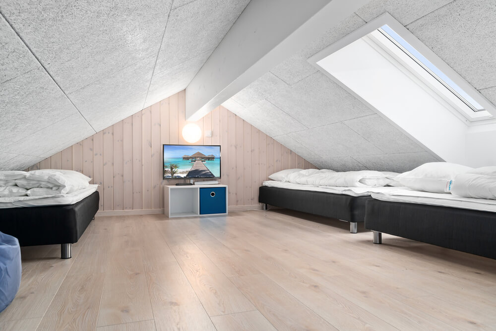 Einige der 24 Schlafgelegenheiten befinden sich im Luxusferienhaus Nr. 730 auf dem ausgebauten Dachboden