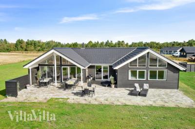 Dieses schöne Poolhaus Nr. 732 mit Platz für 20 Personen liegt in Deutschland