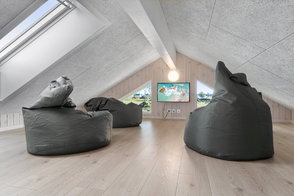 Einige der 24 Schlafgelegenheiten befinden sich im Luxusferienhaus Nr. 729 auf dem ausgebauten Dachboden
