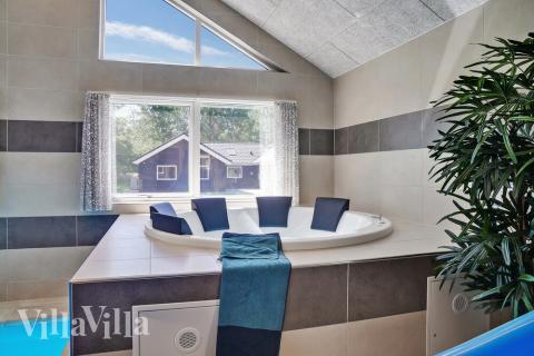 Das Luxusferienhaus Nr. 503 bietet u. a. einen tollen Whirlpool