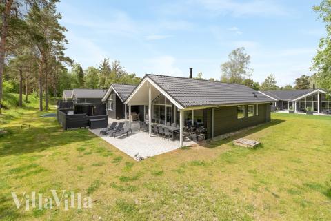 Dieses schöne Poolhaus Nr. 519 mit Platz für 14 Personen liegt in Lolland/Falster/Mön