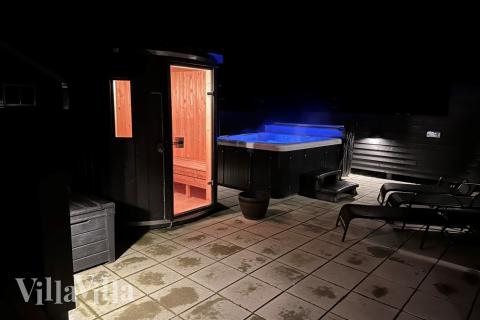 Das Luxusferienhaus Nr. 511 bietet u. a. einen tollen Whirlpool