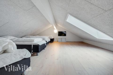 Einige der 16 Schlafgelegenheiten befinden sich im Luxusferienhaus Nr. 513 auf dem ausgebauten Dachboden