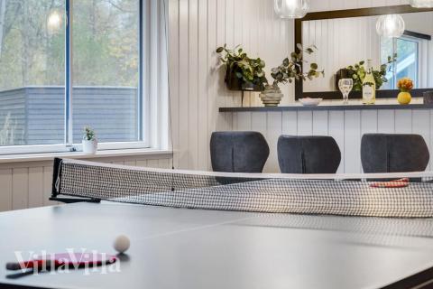 Aktivitätsraum im Luxusferienhaus Nr. 513 mit 6 Schlafzimmern und Platz für 16 Gäste.