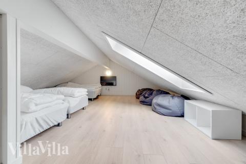 Einige der 18 Schlafgelegenheiten befinden sich im Luxusferienhaus Nr. 502 auf dem ausgebauten Dachboden