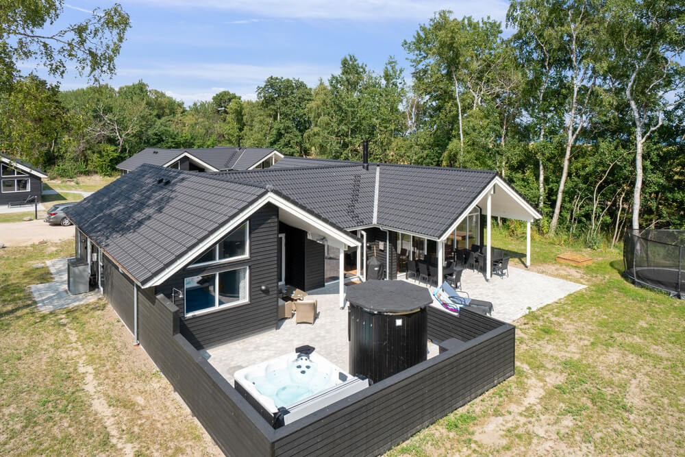 Dieses schöne Poolhaus Nr. 515 mit Platz für 14 Personen liegt in Lolland/Falster/Mön