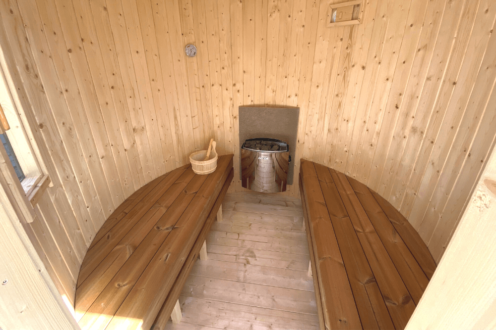 Genießen Sie die heiße Sauna im Luxusferienhaus Nr. 515 für 14 Personen