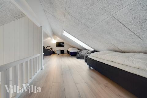 Einige der 18 Schlafgelegenheiten befinden sich im Luxusferienhaus Nr. 517 auf dem ausgebauten Dachboden