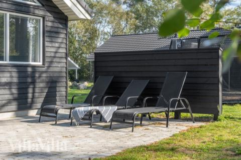 Große Terrasse am Luxusferienhaus Nr. 517 in Lolland/Falster/Mön.