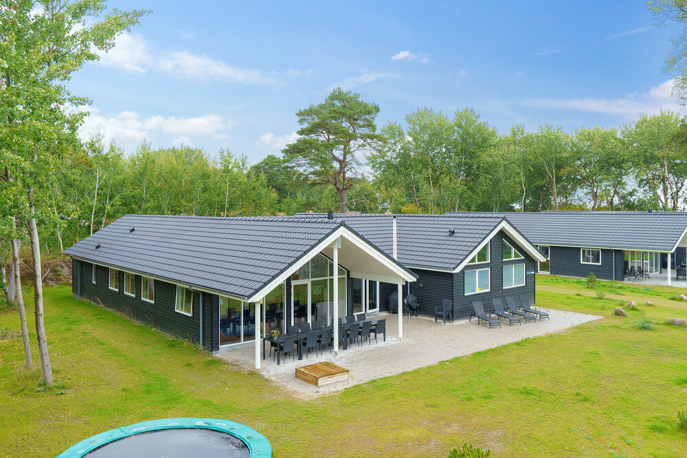 Dieses schicke Poolhaus Nr. 506 liegt in Lolland/Falster/Mön und bietet Platz für 18 Personen.