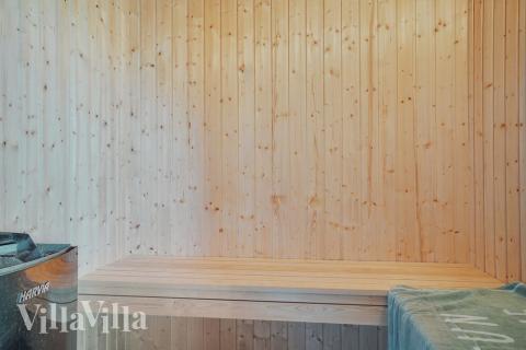 Genießen Sie die heiße Sauna im Luxusferienhaus Nr. 497 für 26 Personen