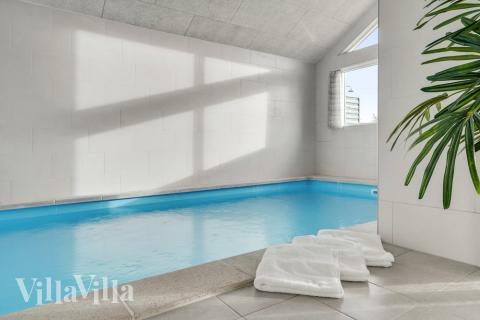 Der schicke Pool im Luxusferienhaus Nr. 522 für 14 Personen