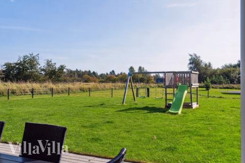 Neben den vielen schönen Stunden, die man im Poolbereich des Hauses verbringen kann, bietet das Luxusferienhaus 522 auch zahlreiche Freizeitangebote im Freien