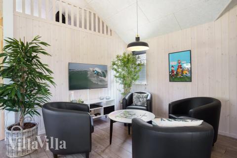 Die Couchecke im Luxusferienhaus Nr. 498 in Westjütland.