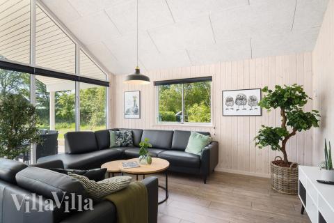 In der Sofalandschaft des Ferienhauses Nr. 498 kann man es richtig gemütlich machen.