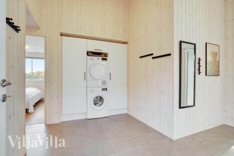 Der geräumige Eingangsbereich im Luxusferienhaus Nr. 521 in Südjütland