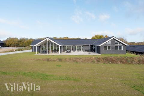 Dieses schöne Poolhaus Nr. 496 mit Platz für 26 Personen liegt in Südjütland