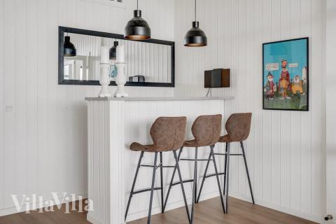 Das Ferienhaus 496 ist mit eigener Bar ausgestattet