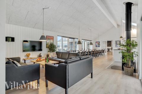 Die Couchecke im Luxusferienhaus Nr. 496 in Südjütland.