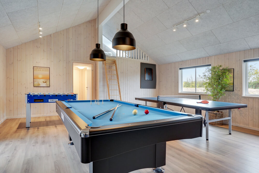 Neben den vielen schönen Stunden, die man im Poolbereich des Hauses verbringen kann, bietet das Luxusferienhaus 508 auch Spielevergnügen bei Billard/Tischtennis und Darts
