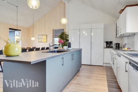 Die Küche in dem Luxusferienhaus Nr. 508 ist so gut ausgestattet, dass man problemlos Mahlzeiten für 20 Personen zubereiten kann.