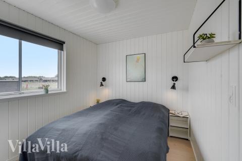 Eines der 9 Schlafzimmer im Luxusferienhaus Nr. 516