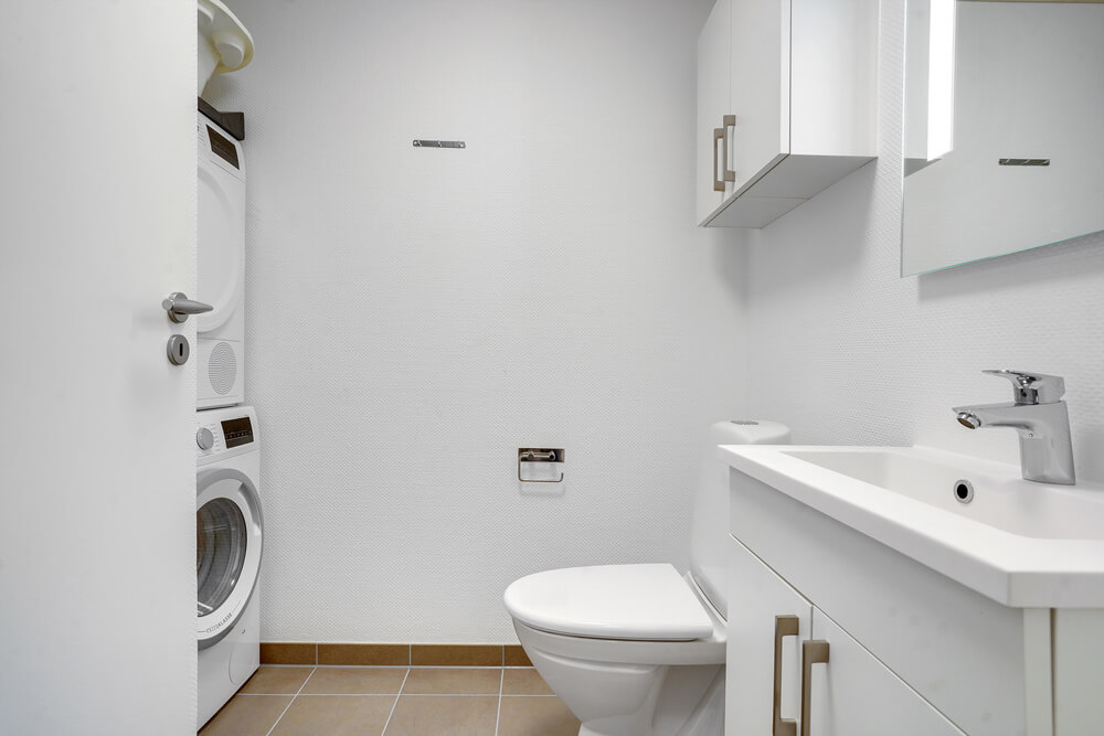Eines der Badezimmer im Luxusferienhaus Nr. 526