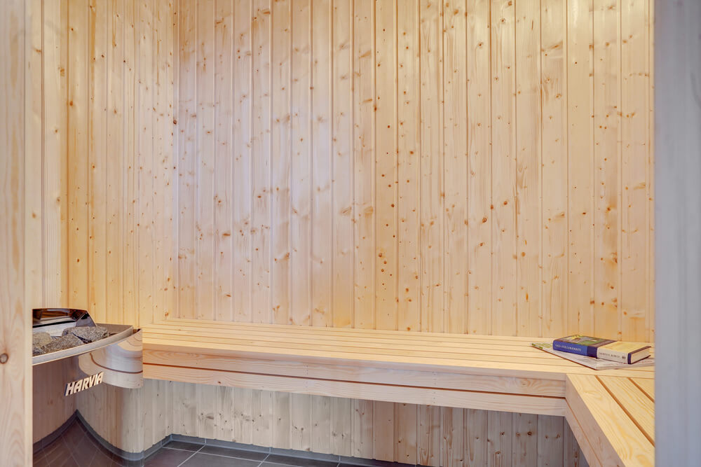 Genießen Sie die heiße Sauna im Luxusferienhaus Nr. 526 für 20 Personen