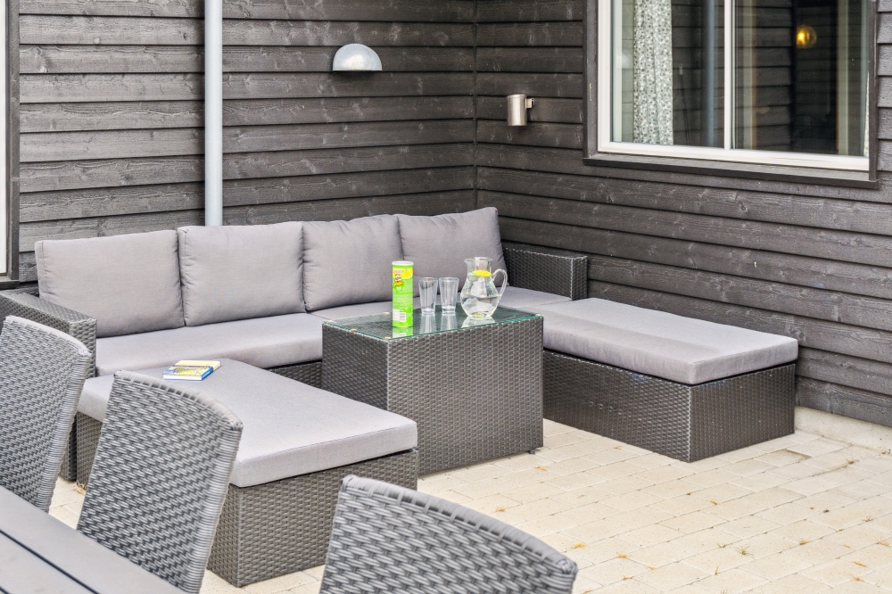 Große Terrasse am Luxusferienhaus Nr. 532 in Lolland/Falster/Mön.