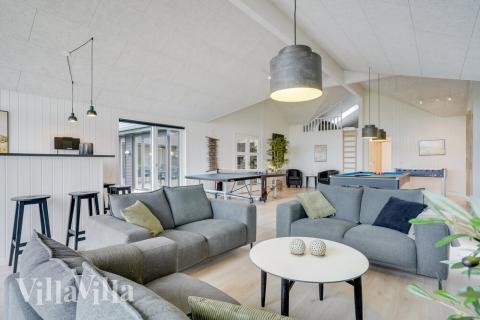 Die Couchecke im Luxusferienhaus Nr. 530 in Südjütland.