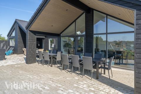 Das Luxusferienhaus Nr. 533 hat eine tolle Terrasse, die mit hochwertigen Gartenmöbeln für 14 Personen ausgestattet ist.