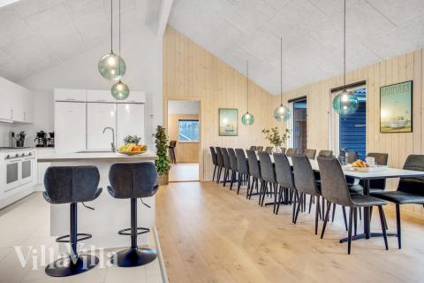 Aufenthaltsraum mit Platz für 20 im Luxusferienhaus Nr. 529.