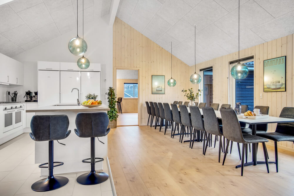 Aufenthaltsraum mit Platz für 20 im Luxusferienhaus Nr. 529.