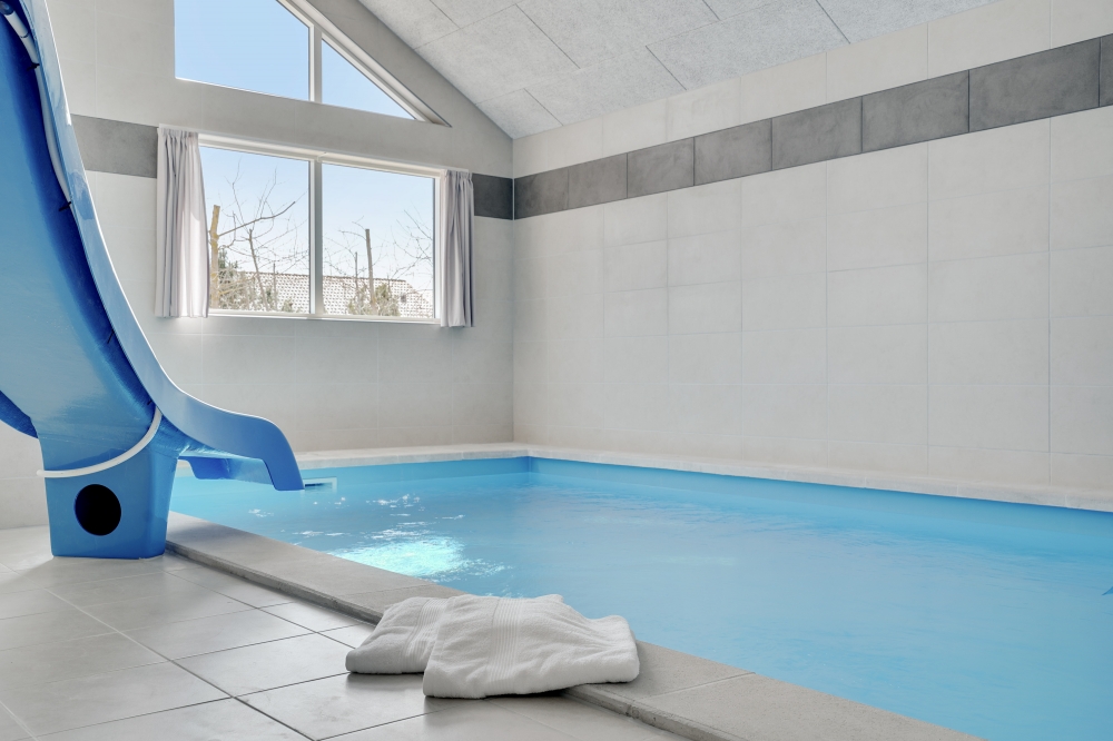 Der schicke Pool im Luxusferienhaus Nr. 525 für 16 Personen