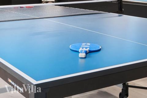 Aktivitätsraum im Luxusferienhaus Nr. 525 mit 6 Schlafzimmern und Platz für 16 Gäste.