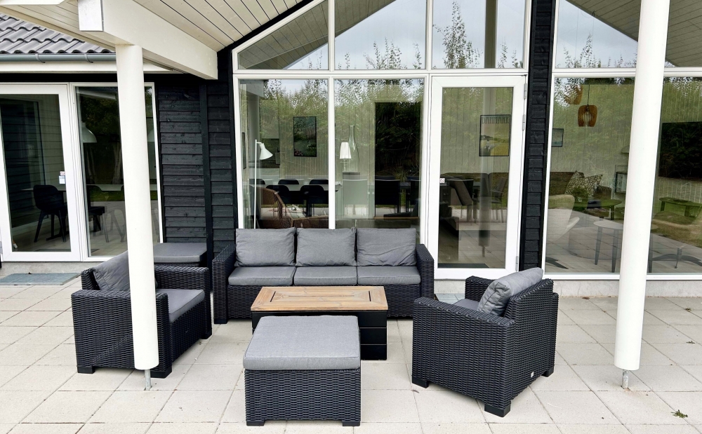 Das Luxusferienhaus Nr. 525 hat eine tolle Terrasse, die mit hochwertigen Gartenmöbeln für 16 Personen ausgestattet ist.