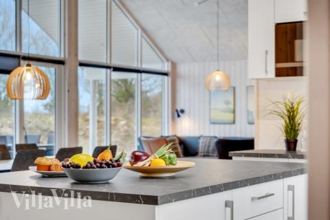 Die Küche in dem Luxusferienhaus Nr. 524 ist so gut ausgestattet, dass man problemlos Mahlzeiten für 16 Personen zubereiten kann.