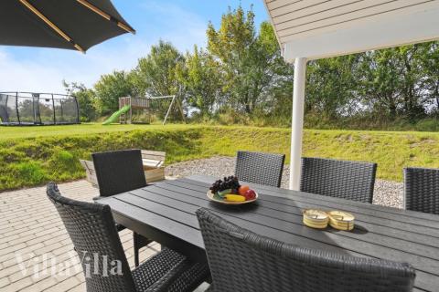 Große Terrasse am Luxusferienhaus Nr. 524 in Südjütland.