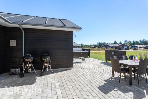 Das Luxusferienhaus Nr. 523 hat eine tolle Terrasse, die mit hochwertigen Gartenmöbeln für 18 Personen ausgestattet ist.