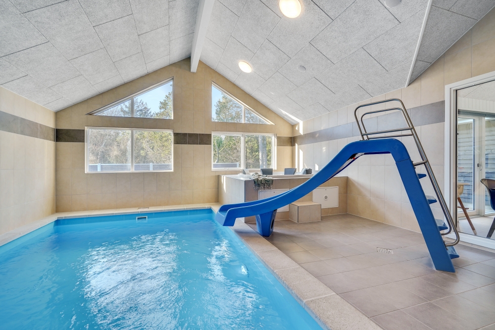 Der schicke Pool im Luxusferienhaus Nr. 536 für 18 Personen
