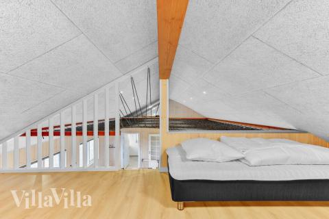 Der große ausgebaute Dachboden im Luxusferienhaus Nr. 539 für 14 Personen