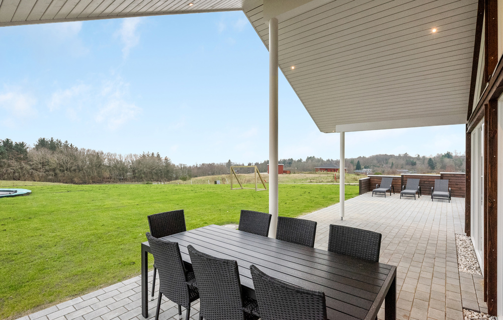 Das Luxusferienhaus Nr. 539 hat eine tolle Terrasse, die mit hochwertigen Gartenmöbeln für 14 Personen ausgestattet ist.