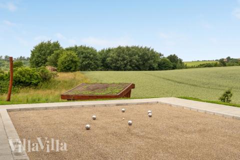 Neben den vielen schönen Stunden, die man im Poolbereich des Hauses verbringen kann, bietet das Luxusferienhaus 546 auch zahlreiche Freizeitangebote im Freien