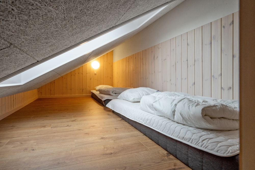 Einige der 14 Schlafgelegenheiten befinden sich im Luxusferienhaus Nr. 544 auf dem ausgebauten Dachboden
