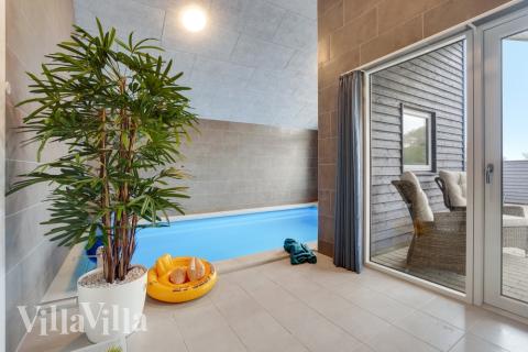 Der schicke Pool im Luxusferienhaus Nr. 544 für 14 Personen