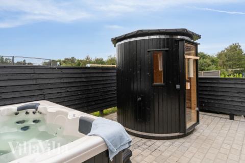 Im Luxusferienhaus Nr. 549 gibt es einen Whirlpool und 5 Schlafzimmer.