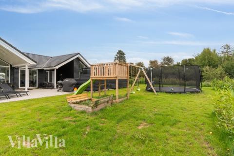 Große Terrasse am Luxusferienhaus Nr. 549 in Nordseeland.